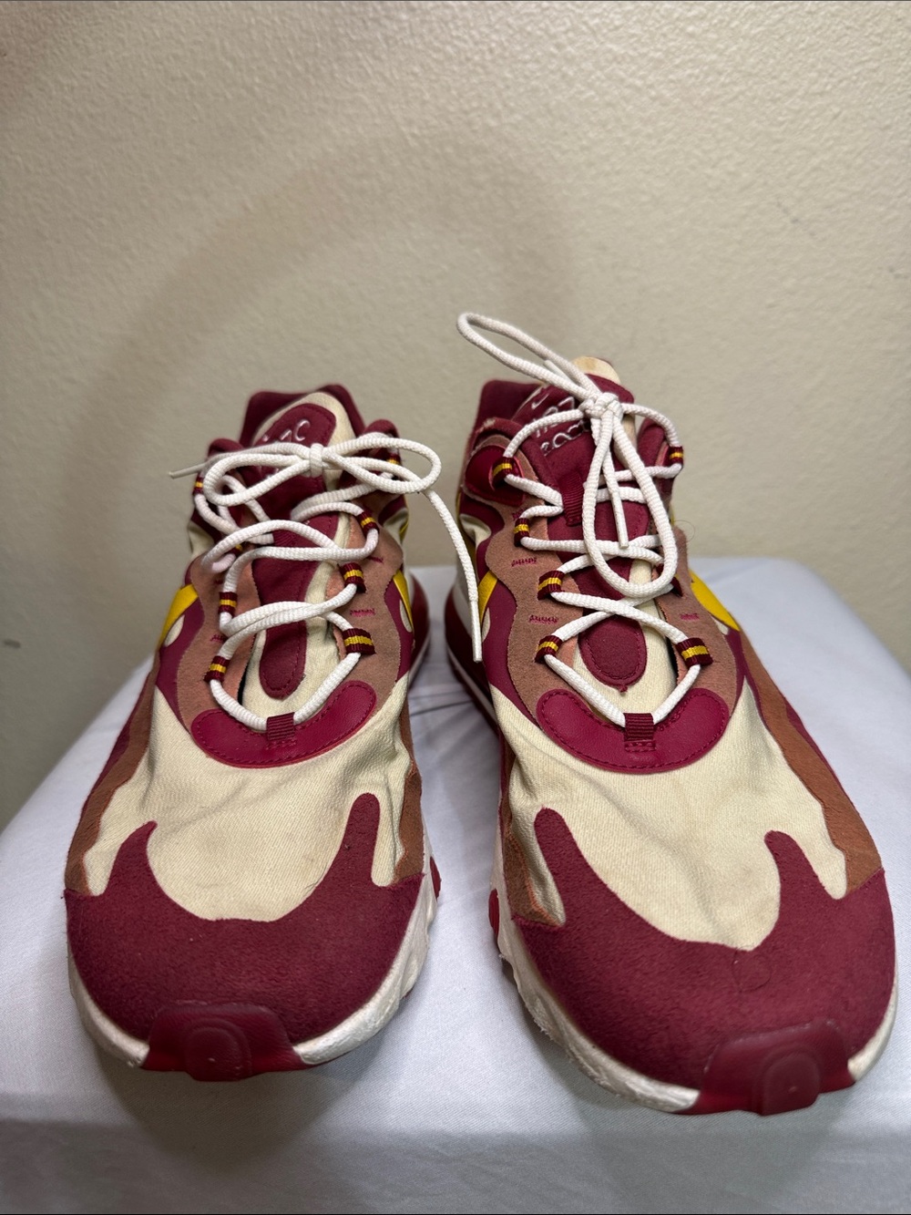 Nike Men's Athletic Sneakers in Burgundy, Cream and Yellow